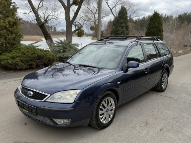 Синий Форд Мондео, объемом двигателя 2 л и пробегом 300 тыс. км за 2390 $, фото 1 на Automoto.ua