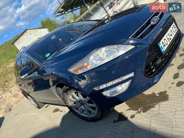 Синий Форд Мондео, объемом двигателя 2 л и пробегом 303 тыс. км за 7200 $, фото 1 на Automoto.ua