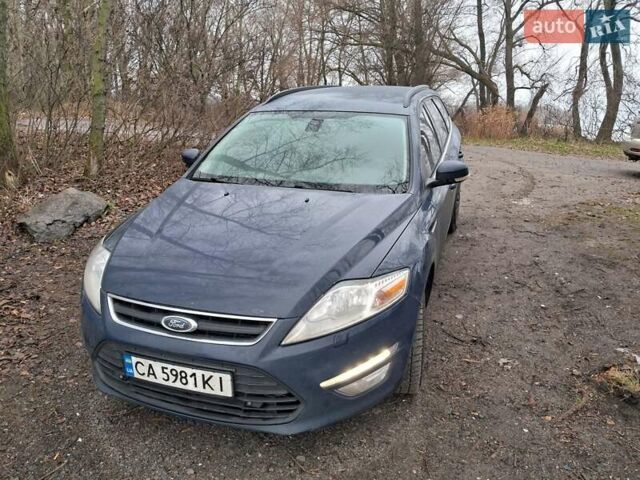 Синий Форд Мондео, объемом двигателя 2 л и пробегом 290 тыс. км за 9000 $, фото 1 на Automoto.ua