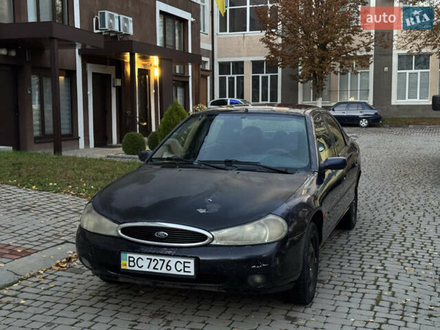 Форд Мондео 1997 в Черновцах на Automoto.ua Синий Форд Мондео, объемом двигателя 1.8 л и пробегом 280 тыс. км за 1800 $, фото 1 на Automoto.ua