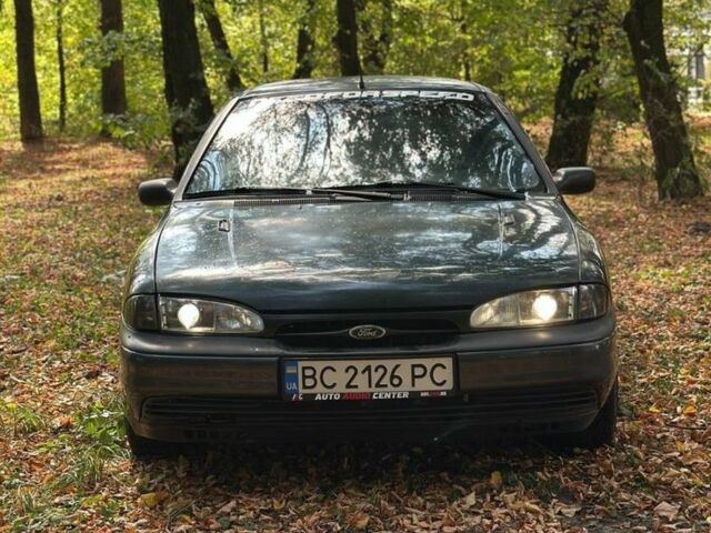 Зелений Форд Мондео, об'ємом двигуна 2 л та пробігом 420 тис. км за 1000 $, фото 1 на Automoto.ua