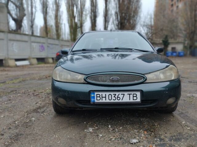 Зелений Форд Мондео, об'ємом двигуна 1.8 л та пробігом 439 тис. км за 2200 $, фото 1 на Automoto.ua