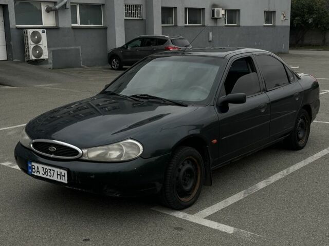 Зеленый Форд Мондео, объемом двигателя 1.6 л и пробегом 3 тыс. км за 1500 $, фото 1 на Automoto.ua