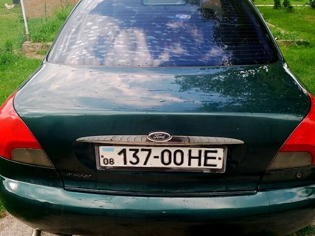 Зелений Форд Мондео, об'ємом двигуна 2 л та пробігом 0 тис. км за 1000 $, фото 1 на Automoto.ua