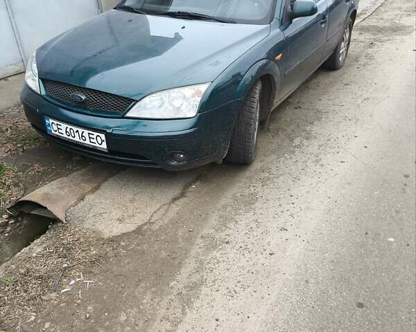Зеленый Форд Мондео, объемом двигателя 2 л и пробегом 300 тыс. км за 3100 $, фото 1 на Automoto.ua