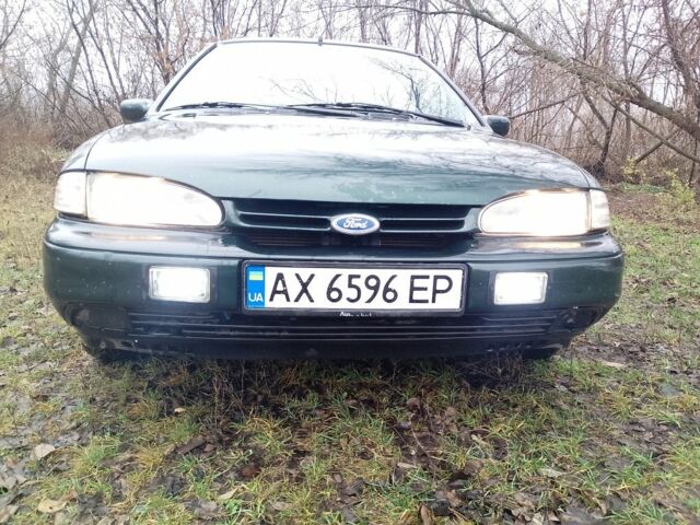 Зеленый Форд Мондео, объемом двигателя 1.8 л и пробегом 350 тыс. км за 985 $, фото 1 на Automoto.ua