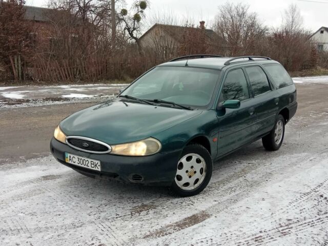 Зеленый Форд Мондео, объемом двигателя 1.8 л и пробегом 330 тыс. км за 1270 $, фото 1 на Automoto.ua