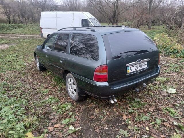 Зелений Форд Мондео, об'ємом двигуна 1.8 л та пробігом 300 тис. км за 2100 $, фото 1 на Automoto.ua