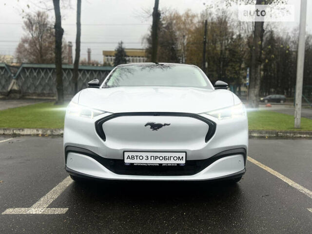 Белый Форд Mustang Mach-E, объемом двигателя 0 л и пробегом 12 тыс. км за 30500 $, фото 1 на Automoto.ua