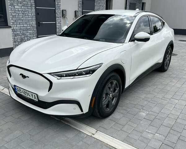 Білий Форд Mustang Mach-E, об'ємом двигуна 0 л та пробігом 34 тис. км за 27400 $, фото 1 на Automoto.ua