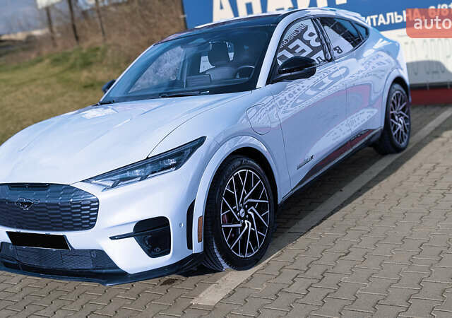 Білий Форд Mustang Mach-E, об'ємом двигуна 0 л та пробігом 77 тис. км за 33622 $, фото 1 на Automoto.ua