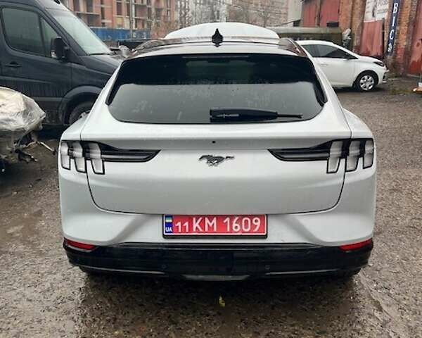 Белый Форд Mustang Mach-E, объемом двигателя 0 л и пробегом 42 тыс. км за 24500 $, фото 1 на Automoto.ua