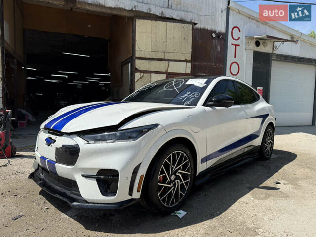 Білий Форд Mustang Mach-E, об'ємом двигуна 0 л та пробігом 25 тис. км за 21700 $, фото 1 на Automoto.ua