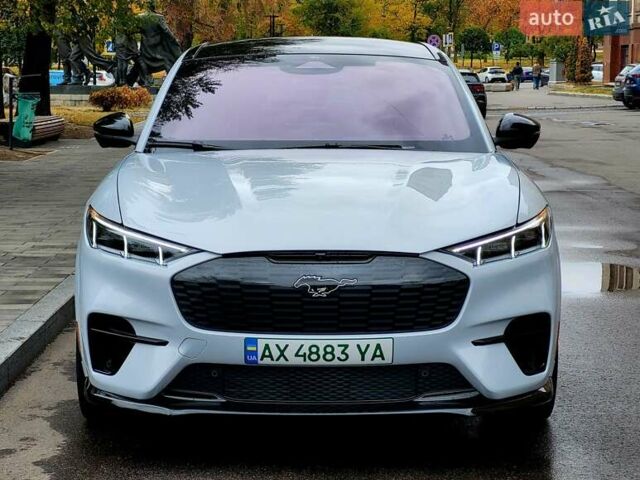 Білий Форд Mustang Mach-E, об'ємом двигуна 0 л та пробігом 11 тис. км за 32700 $, фото 1 на Automoto.ua