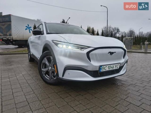 Белый Форд Mustang Mach-E, объемом двигателя 0 л и пробегом 15 тыс. км за 24500 $, фото 1 на Automoto.ua