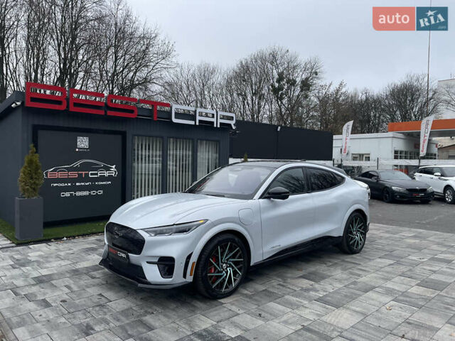 Белый Форд Mustang Mach-E, объемом двигателя 0 л и пробегом 4 тыс. км за 39900 $, фото 1 на Automoto.ua