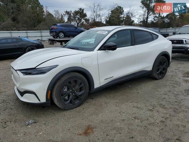 Белый Форд Mustang Mach-E, объемом двигателя 0 л и пробегом 13 тыс. км за 11900 $, фото 1 на Automoto.ua