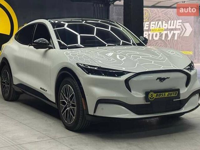 Білий Форд Mustang Mach-E, об'ємом двигуна 0 л та пробігом 2 тис. км за 29000 $, фото 1 на Automoto.ua
