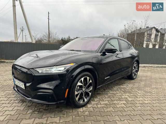 Чорний Форд Mustang Mach-E, об'ємом двигуна 0 л та пробігом 103 тис. км за 23850 $, фото 1 на Automoto.ua