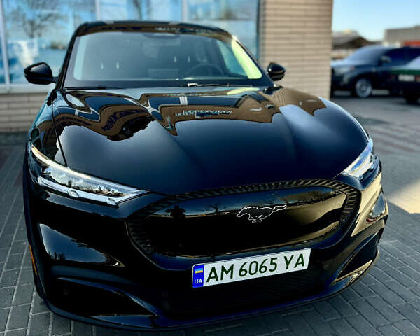 Черный Форд Mustang Mach-E, объемом двигателя 0 л и пробегом 41 тыс. км за 22500 $, фото 1 на Automoto.ua