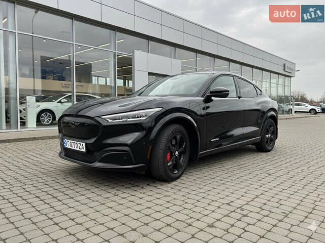 Черный Форд Mustang Mach-E, объемом двигателя 0 л и пробегом 44 тыс. км за 26500 $, фото 1 на Automoto.ua