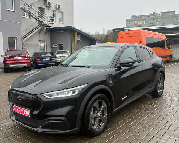 Черный Форд Mustang Mach-E, объемом двигателя 0 л и пробегом 130 тыс. км за 19300 $, фото 1 на Automoto.ua