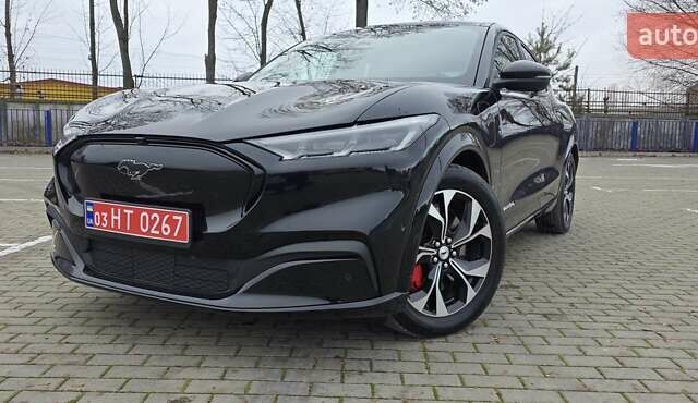 Чорний Форд Mustang Mach-E, об'ємом двигуна 0 л та пробігом 110 тис. км за 27500 $, фото 1 на Automoto.ua