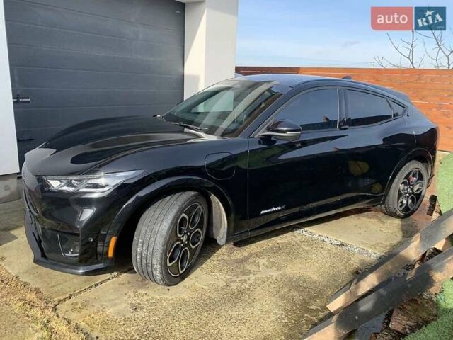Черный Форд Mustang Mach-E, объемом двигателя 0 л и пробегом 47 тыс. км за 34000 $, фото 1 на Automoto.ua