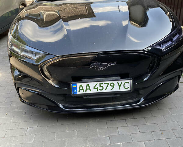Черный Форд Mustang Mach-E, объемом двигателя 0 л и пробегом 29 тыс. км за 26000 $, фото 1 на Automoto.ua