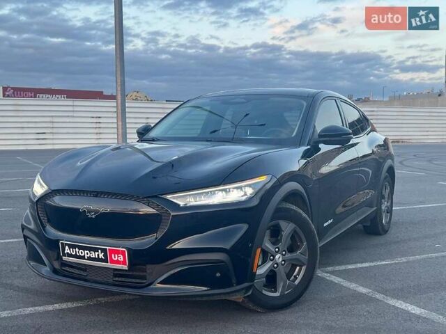 Черный Форд Mustang Mach-E, объемом двигателя 0 л и пробегом 26 тыс. км за 27590 $, фото 1 на Automoto.ua