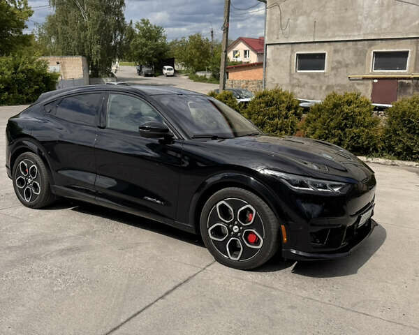 Черный Форд Mustang Mach-E, объемом двигателя 0 л и пробегом 25 тыс. км за 36000 $, фото 1 на Automoto.ua