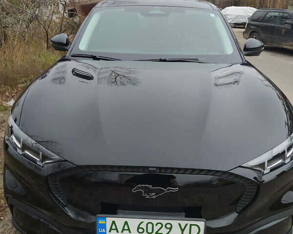 Черный Форд Mustang Mach-E, объемом двигателя 0 л и пробегом 3 тыс. км за 29900 $, фото 1 на Automoto.ua