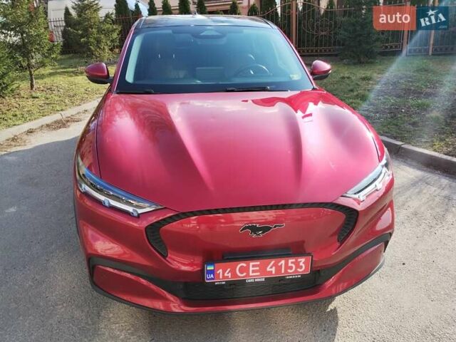 Красный Форд Mustang Mach-E, объемом двигателя 0 л и пробегом 98 тыс. км за 18500 $, фото 1 на Automoto.ua