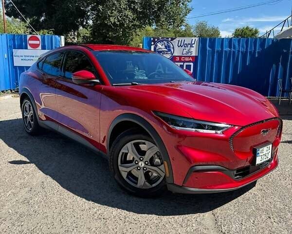 Красный Форд Mustang Mach-E, объемом двигателя 0 л и пробегом 62 тыс. км за 27500 $, фото 1 на Automoto.ua