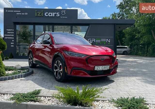 Красный Форд Mustang Mach-E, объемом двигателя 0 л и пробегом 43 тыс. км за 28500 $, фото 1 на Automoto.ua