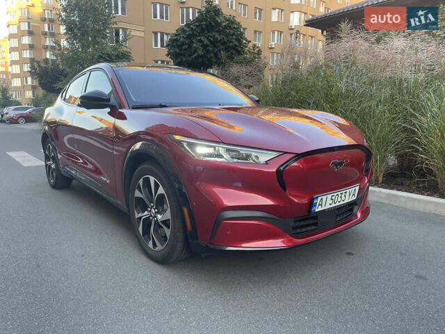 Красный Форд Mustang Mach-E, объемом двигателя 0 л и пробегом 12 тыс. км за 26500 $, фото 1 на Automoto.ua