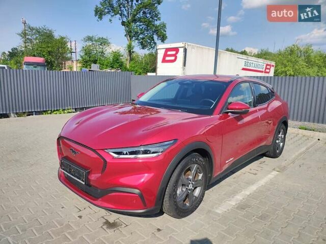 Красный Форд Mustang Mach-E, объемом двигателя 0 л и пробегом 52 тыс. км за 22990 $, фото 1 на Automoto.ua