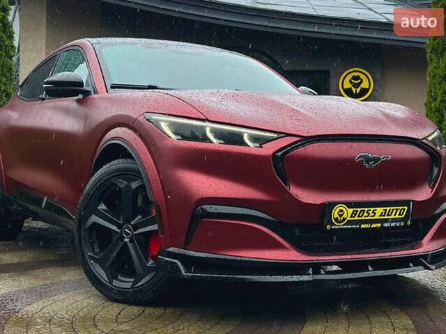 Красный Форд Mustang Mach-E, объемом двигателя 0 л и пробегом 47 тыс. км за 32500 $, фото 1 на Automoto.ua