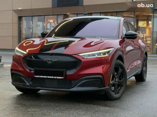 Форд Mustang Mach-E, объемом двигателя 4.25 л и пробегом 28 тыс. км за 39999 $, фото 1 на Automoto.ua