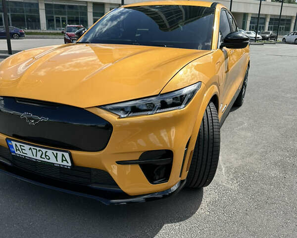 Жовтий Форд Mustang Mach-E, об'ємом двигуна 0 л та пробігом 18 тис. км за 49500 $, фото 1 на Automoto.ua