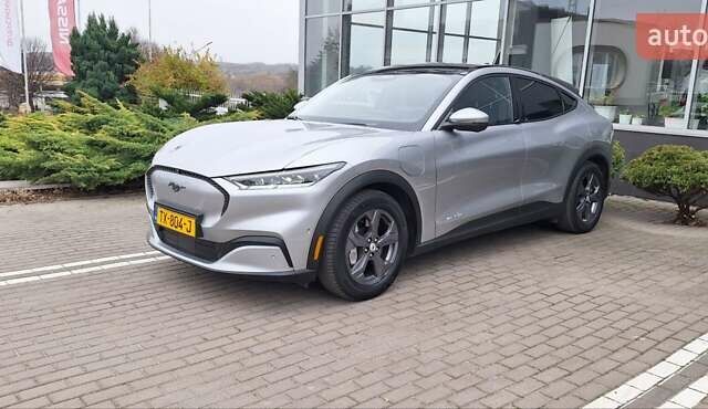 Серый Форд Mustang Mach-E, объемом двигателя 0 л и пробегом 136 тыс. км за 21800 $, фото 1 на Automoto.ua