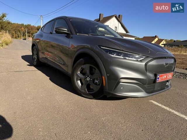 Форд Mustang Mach-E 2021 в Луцке на Automoto.ua Серый Форд Mustang Mach-E, объемом двигателя 0 л и пробегом 96 тыс. км за 29500 $, фото 1 на Automoto.ua