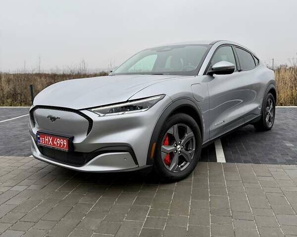 Сірий Форд Mustang Mach-E, об'ємом двигуна 0 л та пробігом 181 тис. км за 22600 $, фото 1 на Automoto.ua