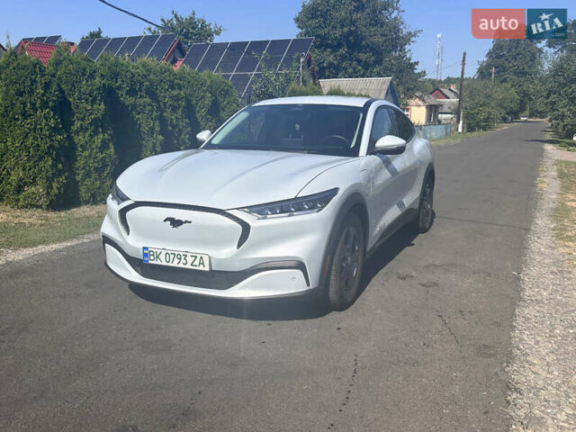 Сірий Форд Mustang Mach-E, об'ємом двигуна 0 л та пробігом 81 тис. км за 22200 $, фото 1 на Automoto.ua