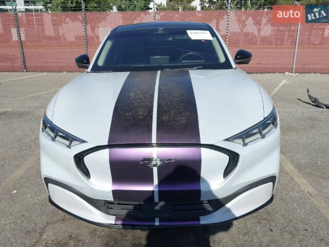 Сірий Форд Mustang Mach-E, об'ємом двигуна 0 л та пробігом 120 тис. км за 19499 $, фото 1 на Automoto.ua