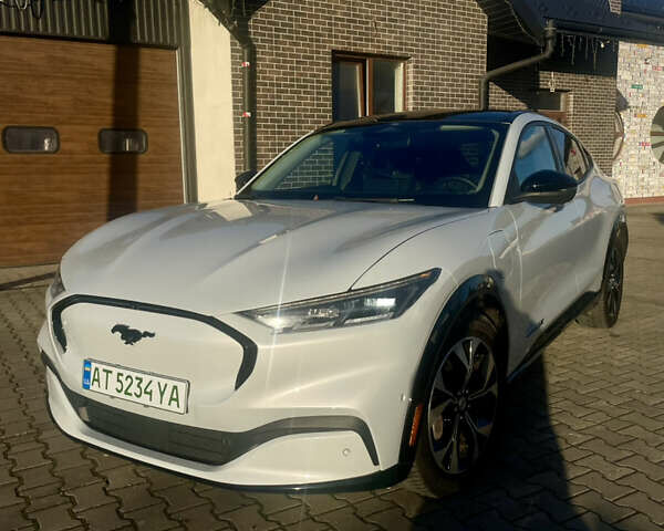 Форд Mustang Mach-E 2021 у Коломые на Automoto.ua Сірий Форд Mustang Mach-E, об'ємом двигуна 0 л та пробігом 67 тис. км за 26000 $, фото 1 на Automoto.ua