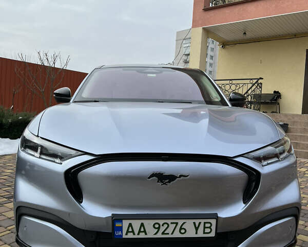 Серый Форд Mustang Mach-E, объемом двигателя 0 л и пробегом 17 тыс. км за 28111 $, фото 1 на Automoto.ua