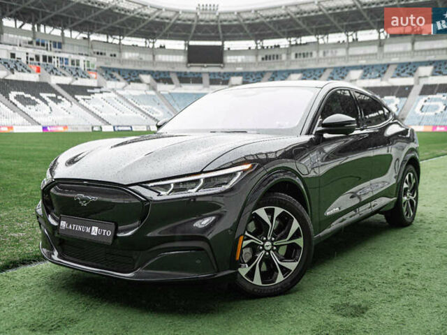 Серый Форд Mustang Mach-E, объемом двигателя 0 л и пробегом 23 тыс. км за 36900 $, фото 1 на Automoto.ua