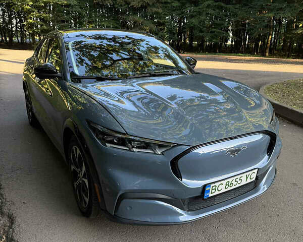 Серый Форд Mustang Mach-E, объемом двигателя 0 л и пробегом 45 тыс. км за 27000 $, фото 1 на Automoto.ua