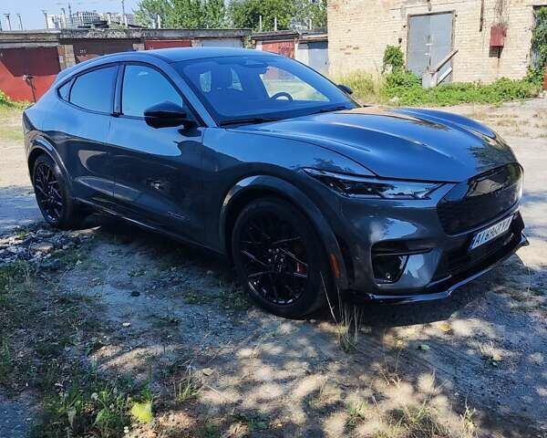 Серый Форд Mustang Mach-E, объемом двигателя 0 л и пробегом 3 тыс. км за 37000 $, фото 1 на Automoto.ua